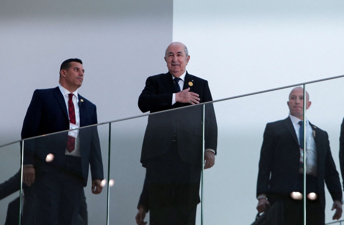 الرئيس الجزائري تعهد مرارا بمكافحة الفساد