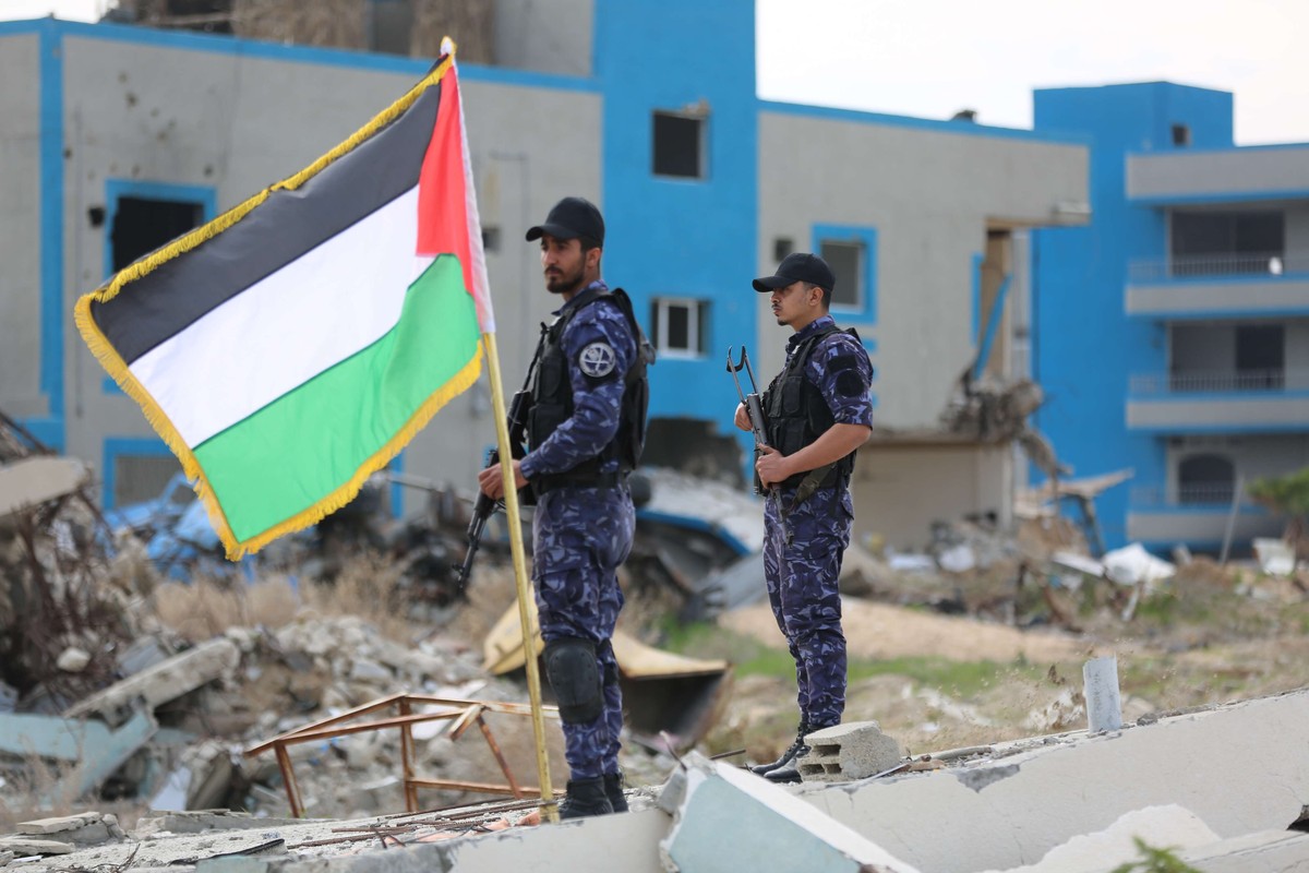 أمن حماس يعزز سيطرته على القطاع 