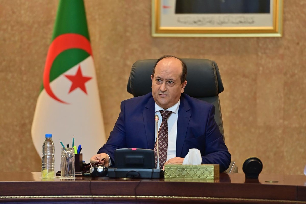 سيفي غريب سيترأس وفدا رفيع المستوى في زيارته المرتقبة الى تونس