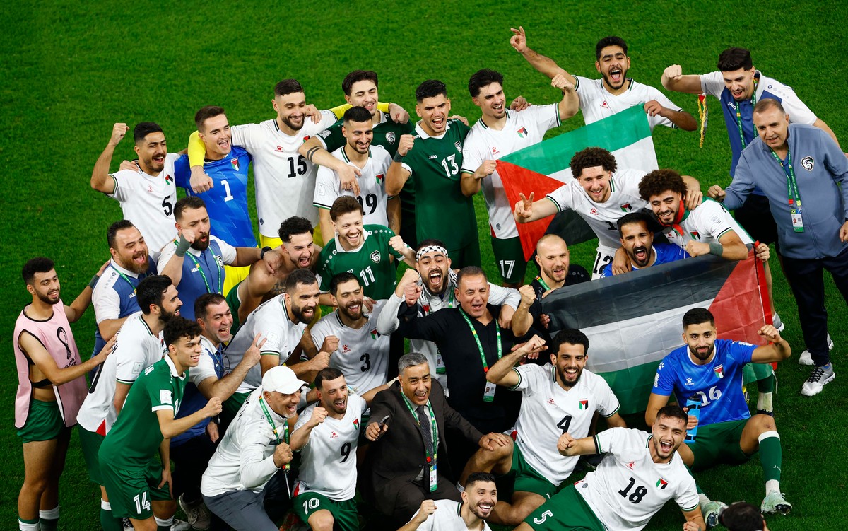 منتخبا فلسطين وسوريا يكتبان التاريخ