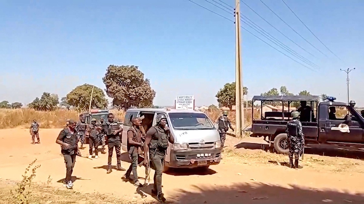 ضعف الحكم يفاقم الإحساس بعدم الأمان في نيجيريا