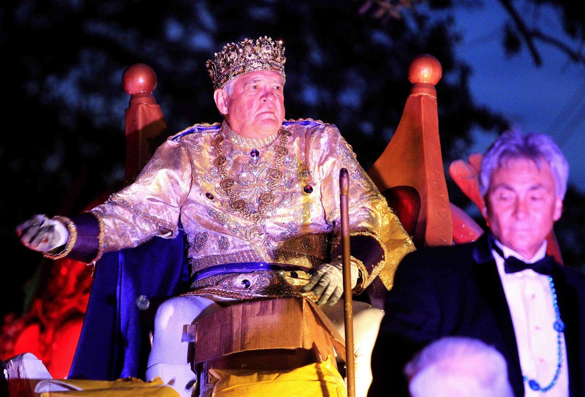 الملك باخوس