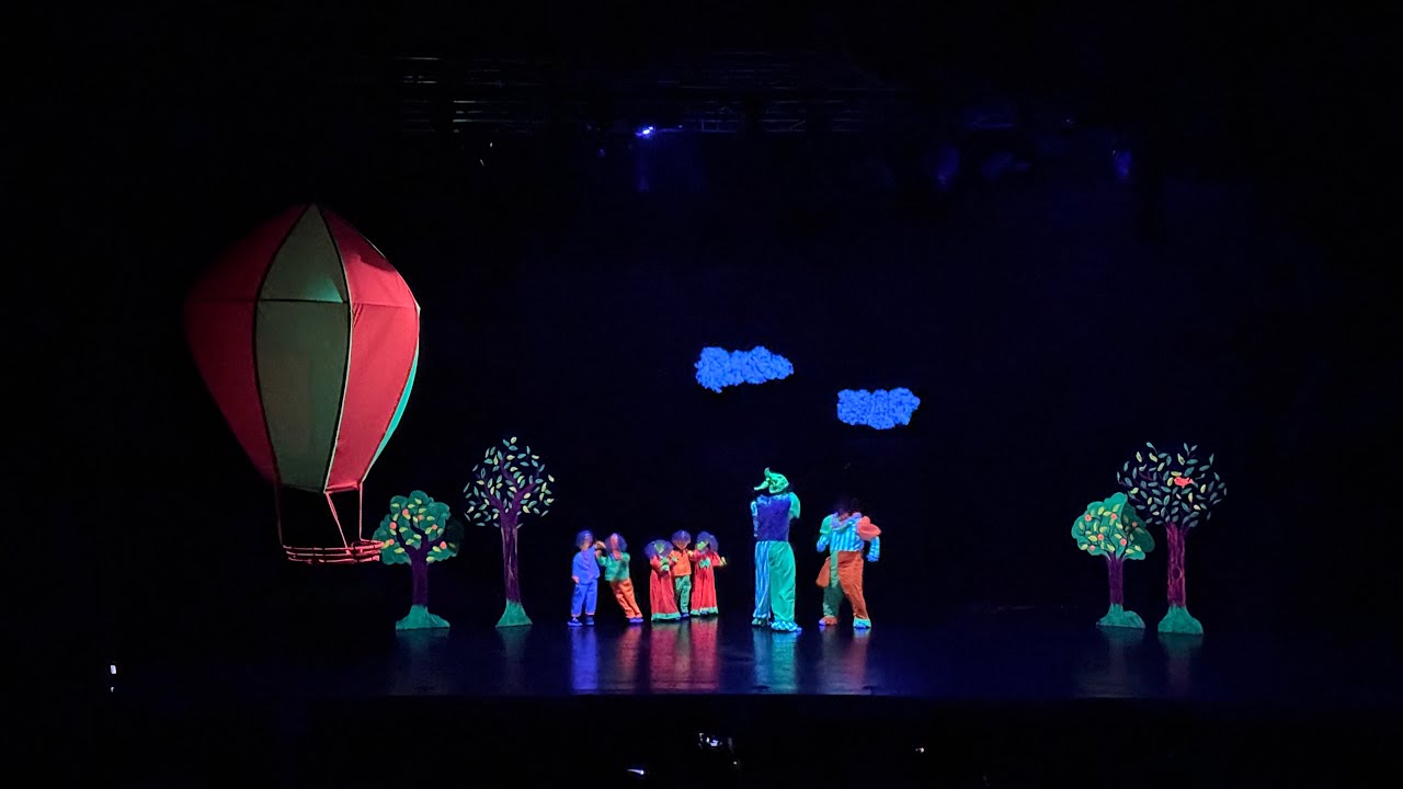 'أنا والمهرج'