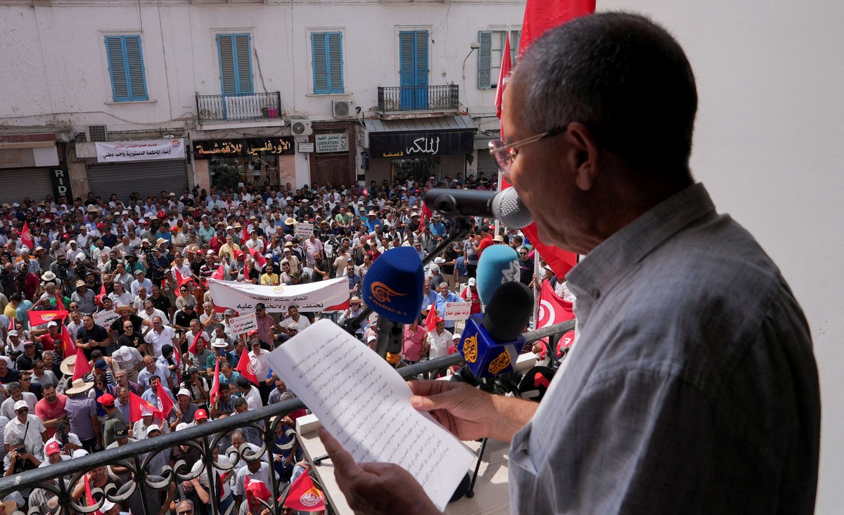 محاولة أخيرة من الاتحاد لاستعراض قوته