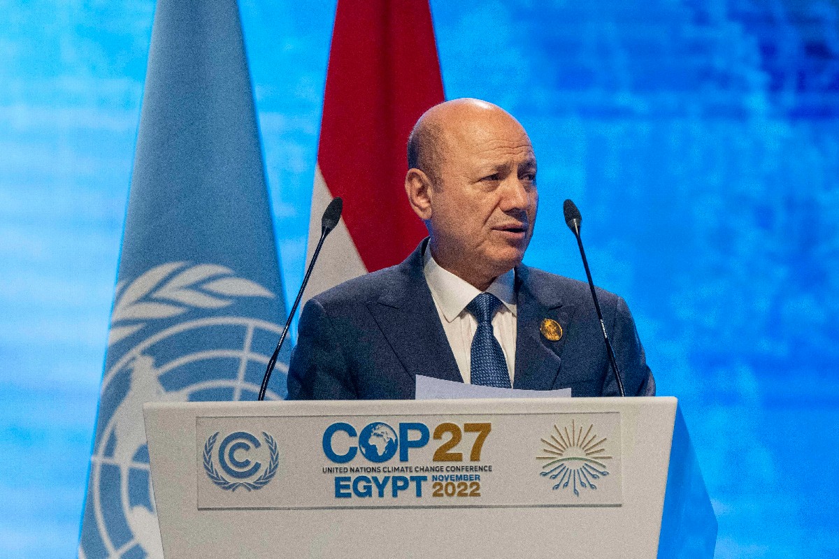 العليمي عين  بن بريك مستشارا له للشؤون المالية والاقتصادية