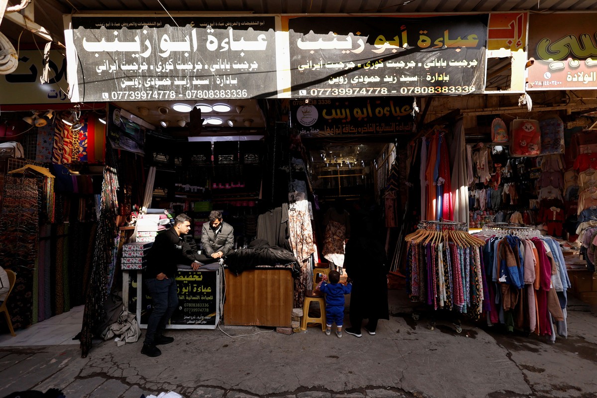 كساد يهدد بفقدان مصادر رزق آلاف العراقيين