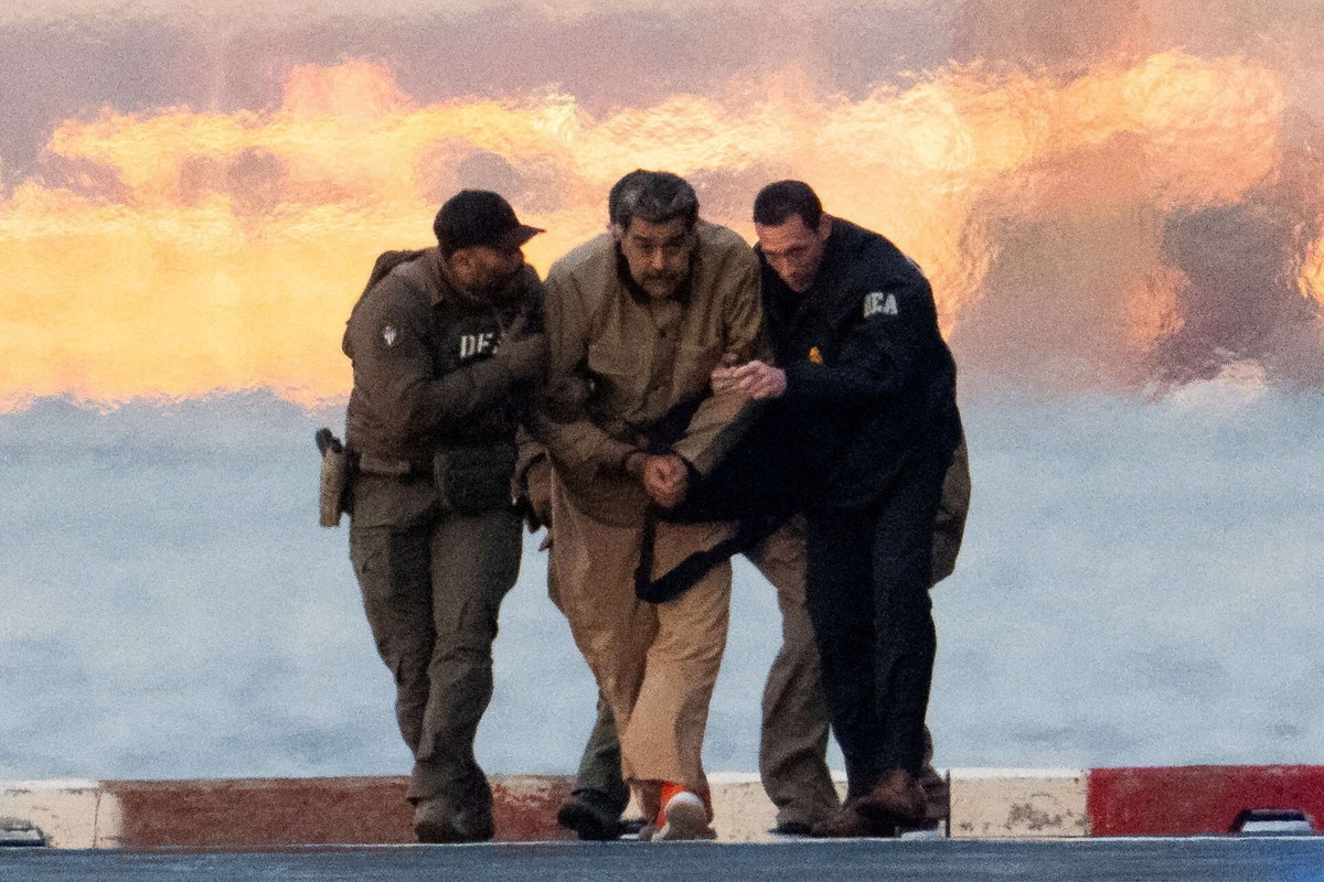 ترامب يقوض ما تبقى من ضوابط النظام العالمي باختطاف مادورو