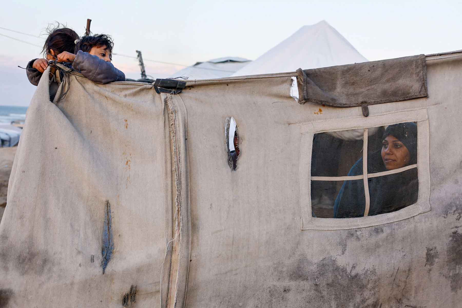 Limited shelter areas 