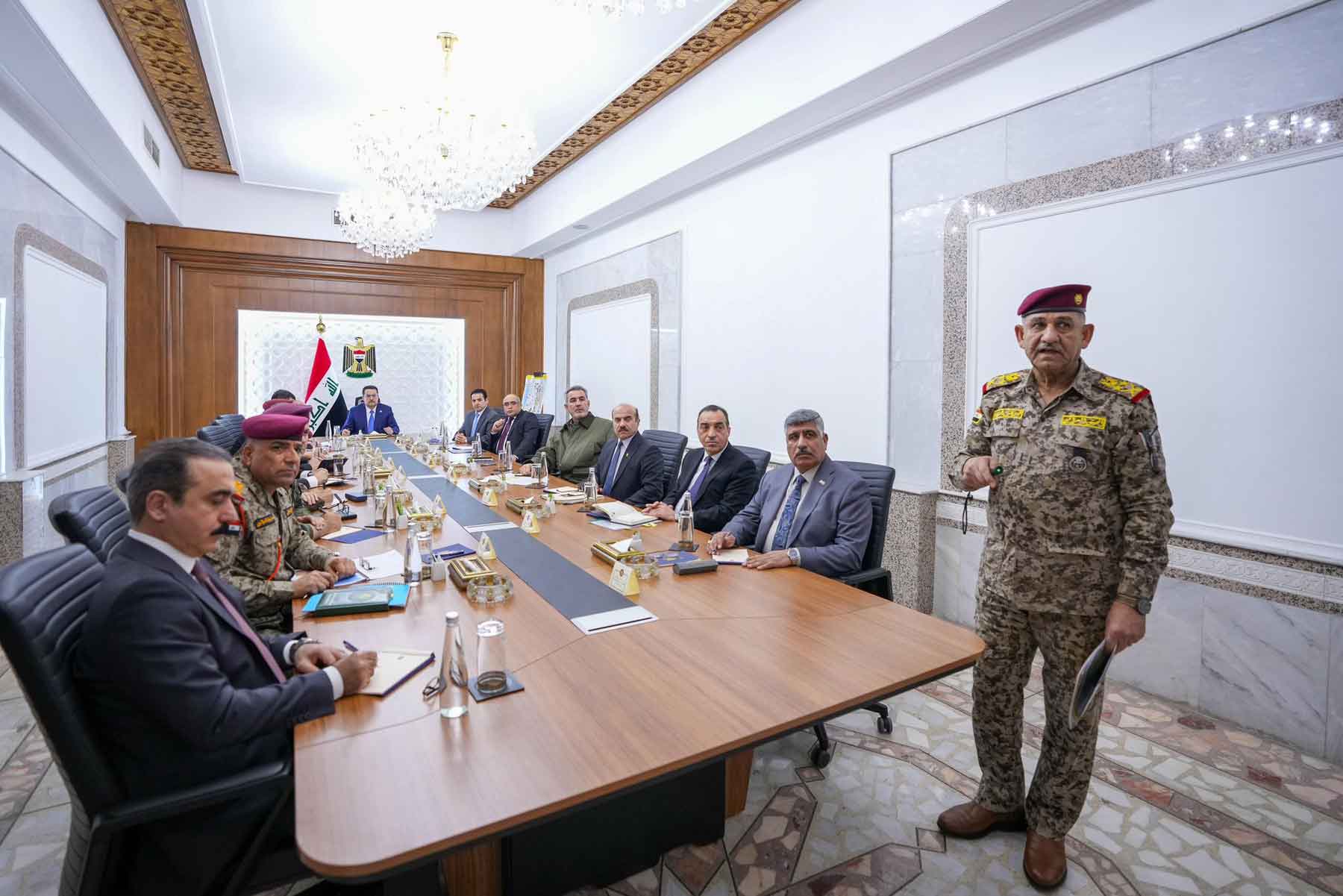 Security and military agencies brief the Iraqi government on developments along the Syrian border