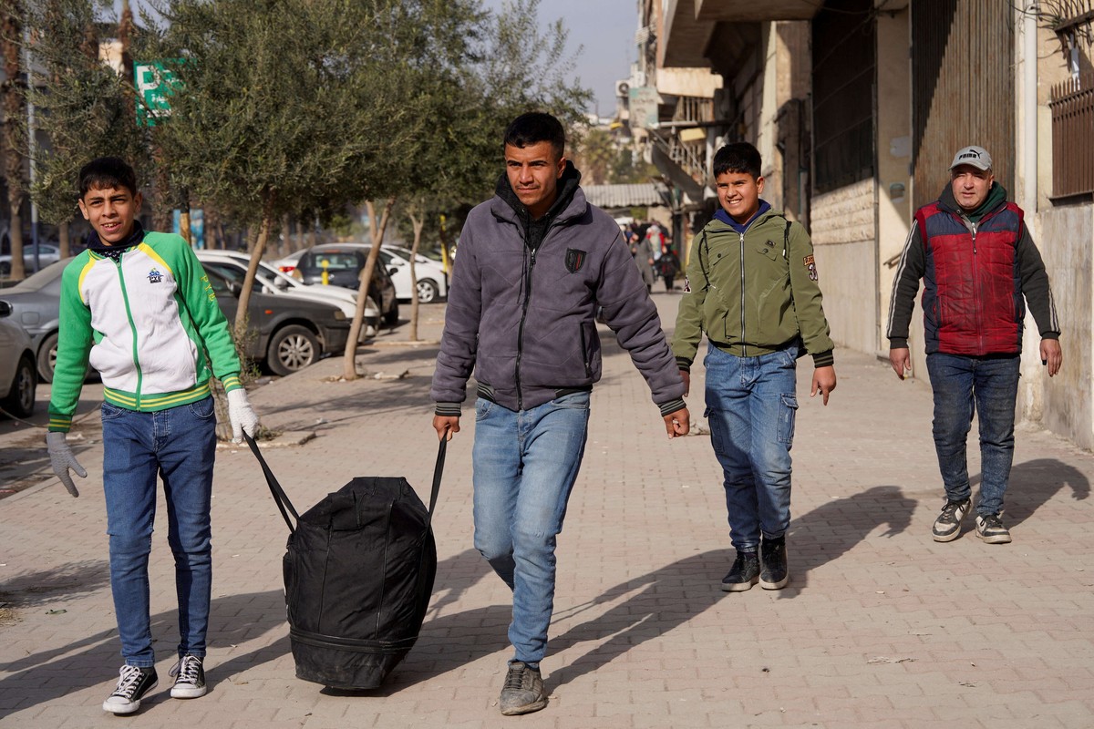 نزوح السكان بسبب الاشتباكات واستخدام قسد للأسلحة الثقيلة