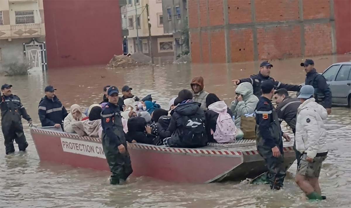 Ceaseless efforts from the civil protection to ensure the inhabitants' safety