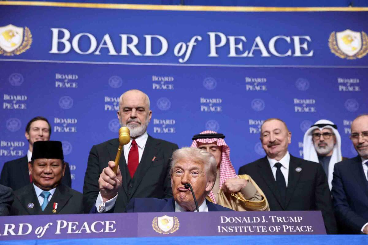 Mixing diplomacy with showmanship