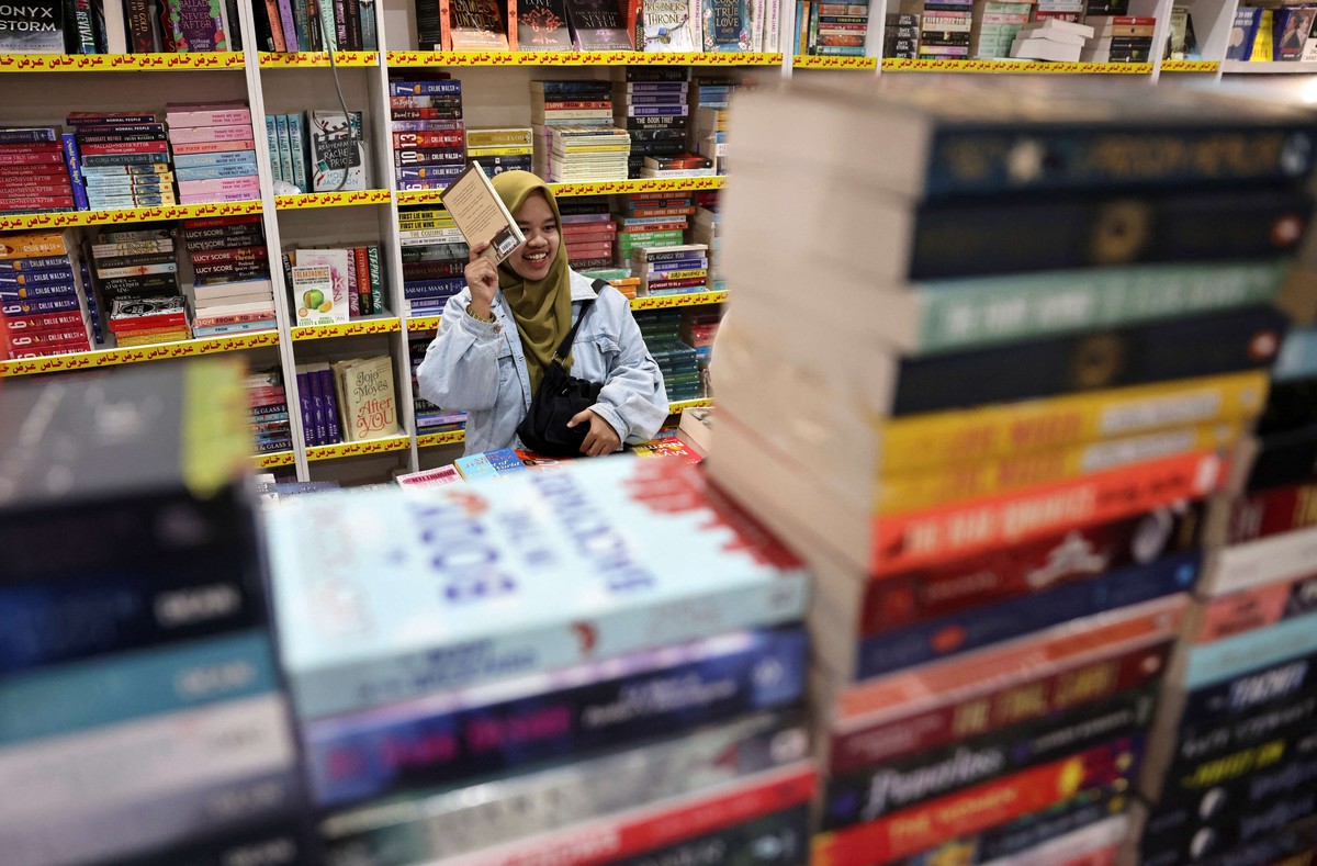 التكنولوجيا تغزو الكتاب الورقي