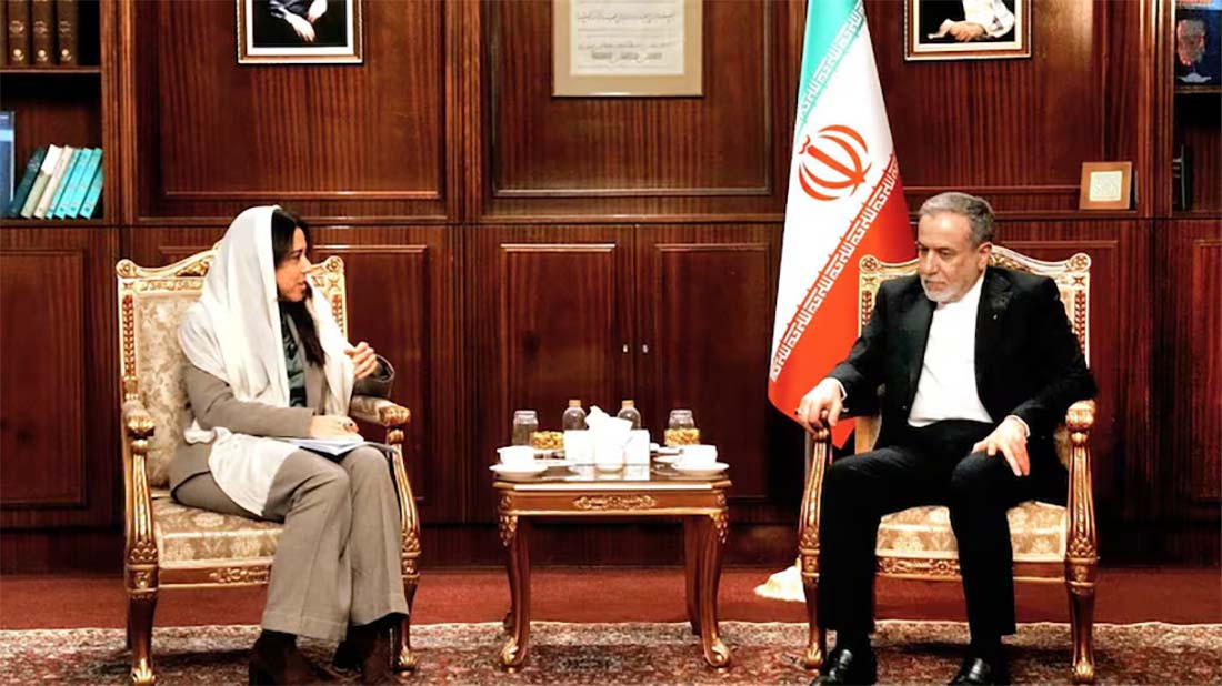 Nusseibah received by Iran's Foreign Minister in Tehran