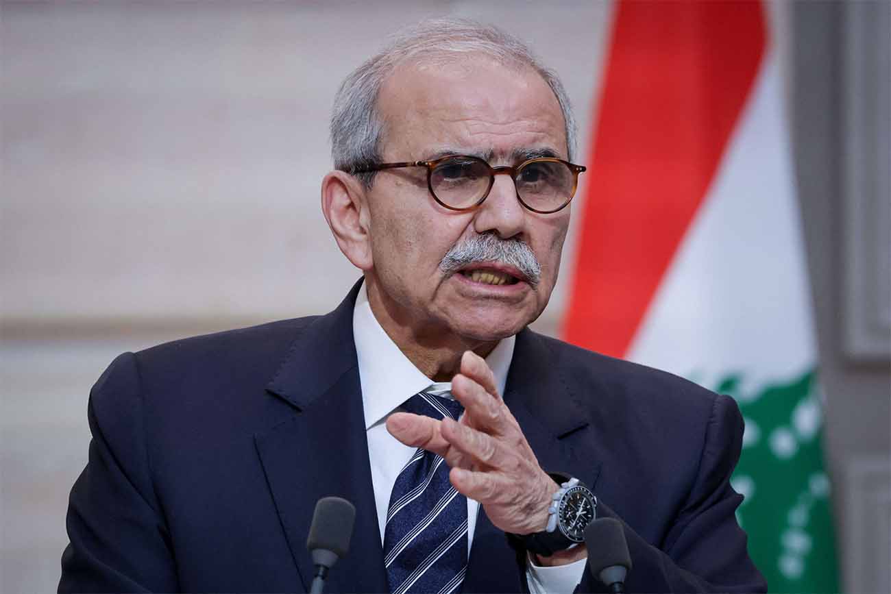 Salam says the government will develop its plan to restrict weapons to state control