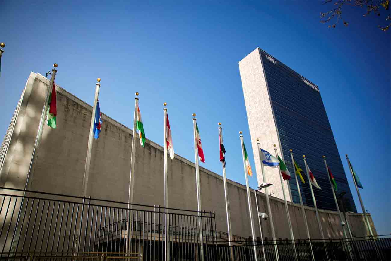 The paralysis of the UNSC and democratic institutions reflects what Arendt identified as bureaucratic tyranny