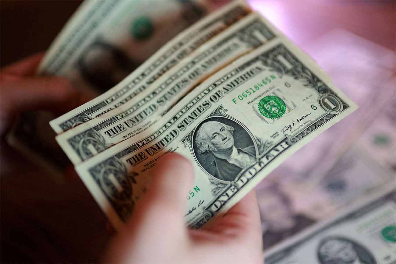 Hesitant de-escalation and a shaky ceasefire have gradually sapped the dollar's strength