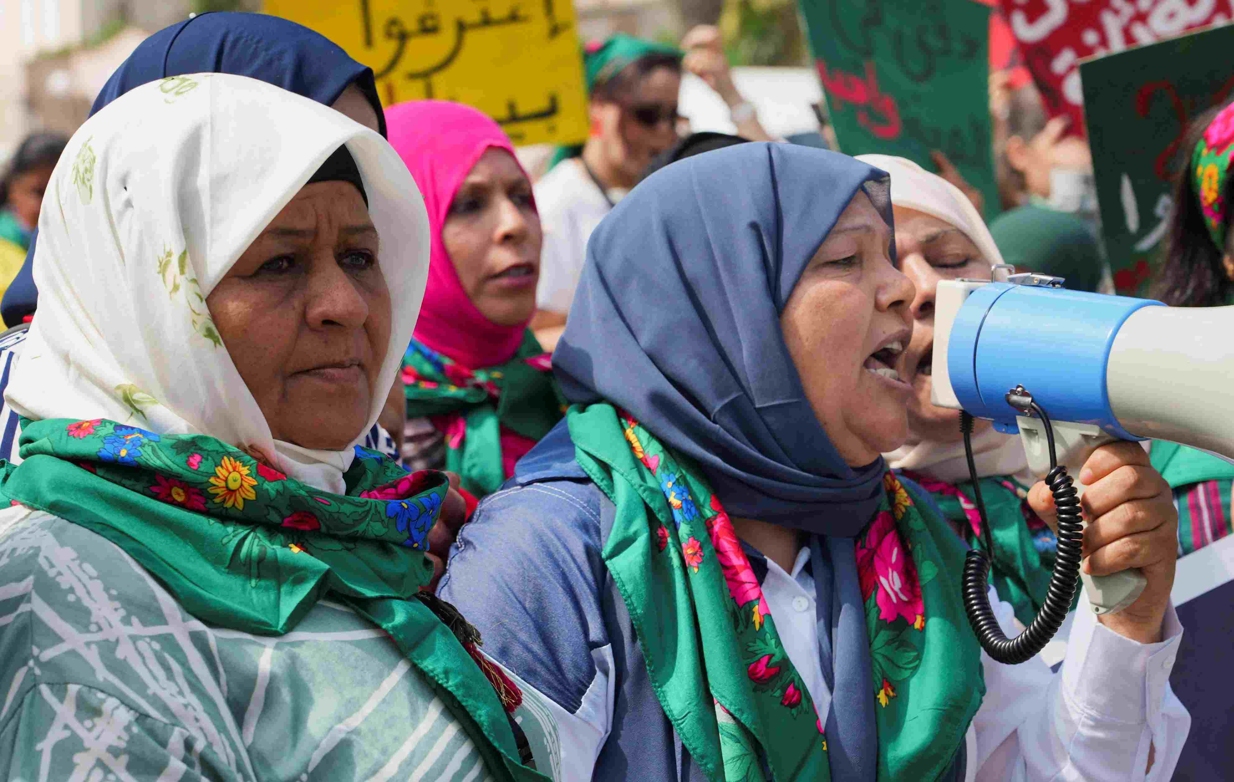 مسيرة احتجاجية للعاملات الفلاحيات