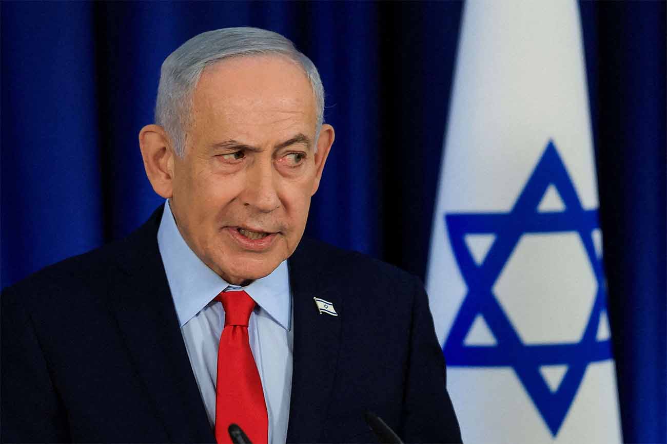 Under huge criticism for losing control of Israeli sovereignty