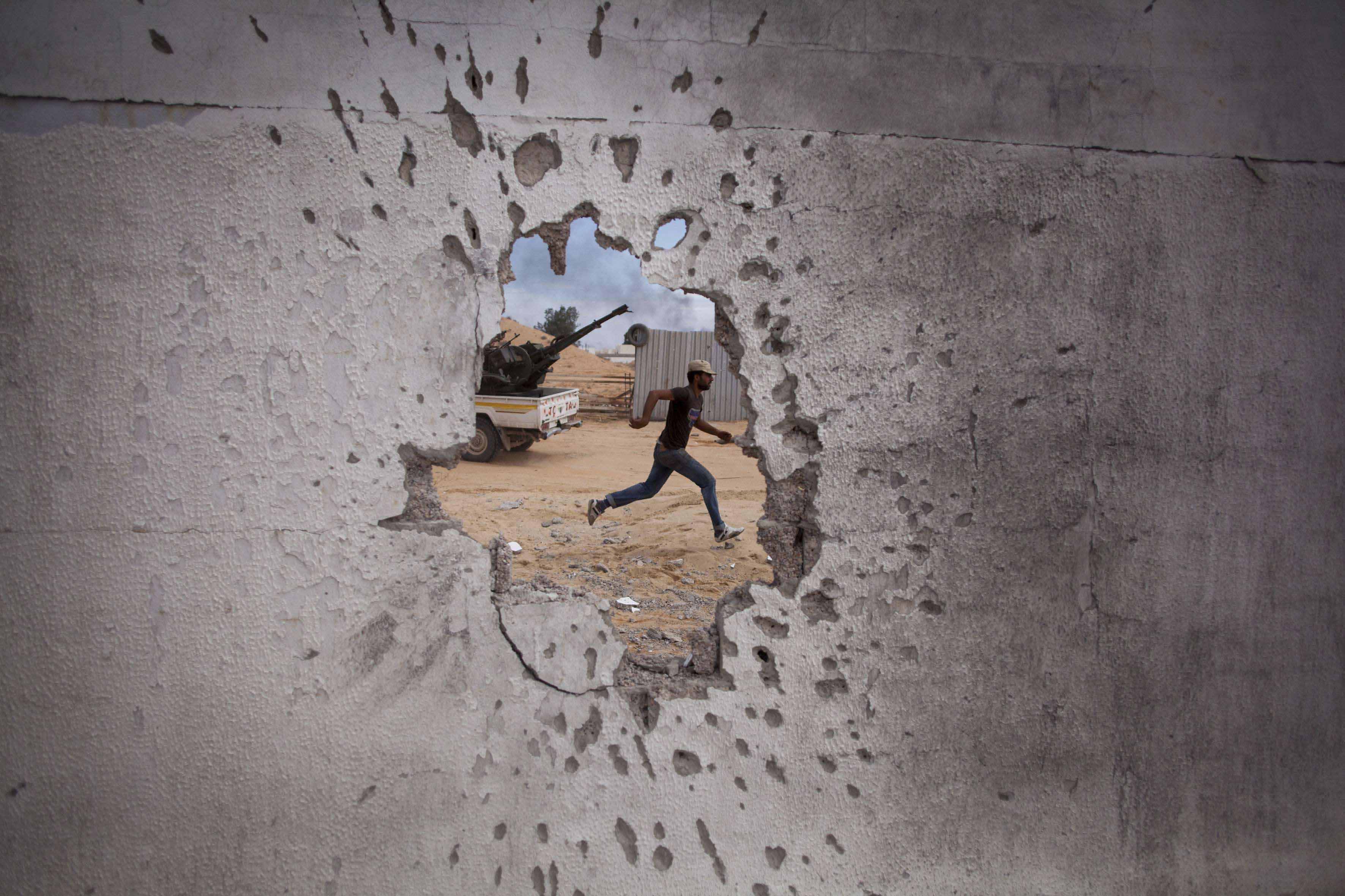 الميليشيات تصول وتجول في طرابلس دون رقيب