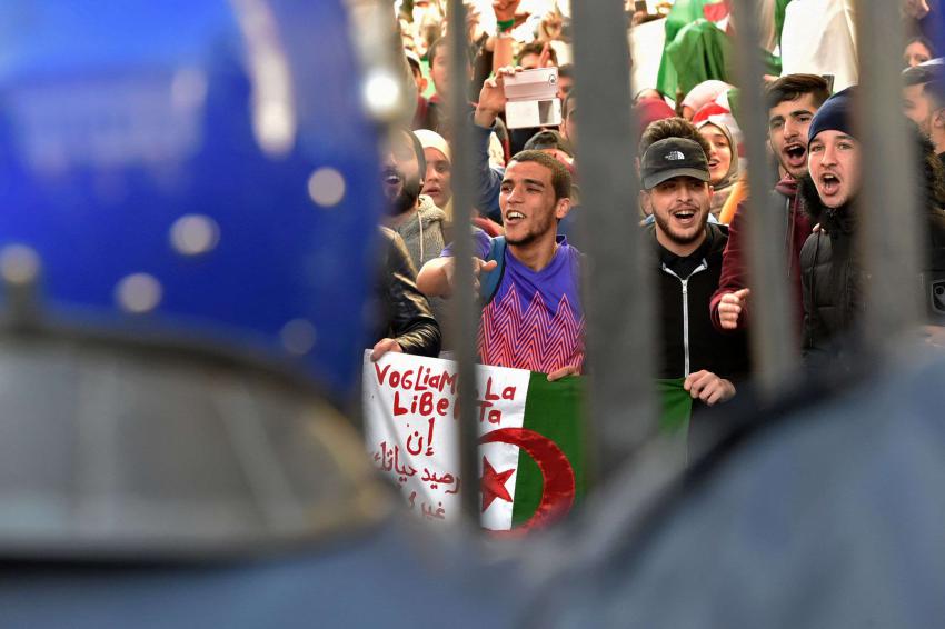 احتجاجات طلبة الجزائر