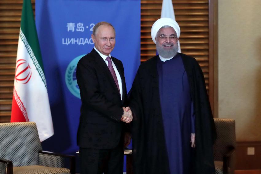 الرئيس الروسي فلاديمير بوتين والرئيس الايراني حسن روحاني