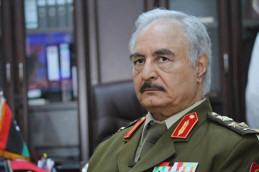 قائد قوات الجيش الوطني الليبي المشير خليفة حفتر