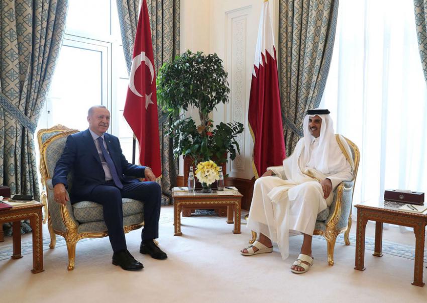 أمير قطر الشيخ تميم بن حمد في لقاء سابق مع الرئيس التركي رجب طيب اردوغان
