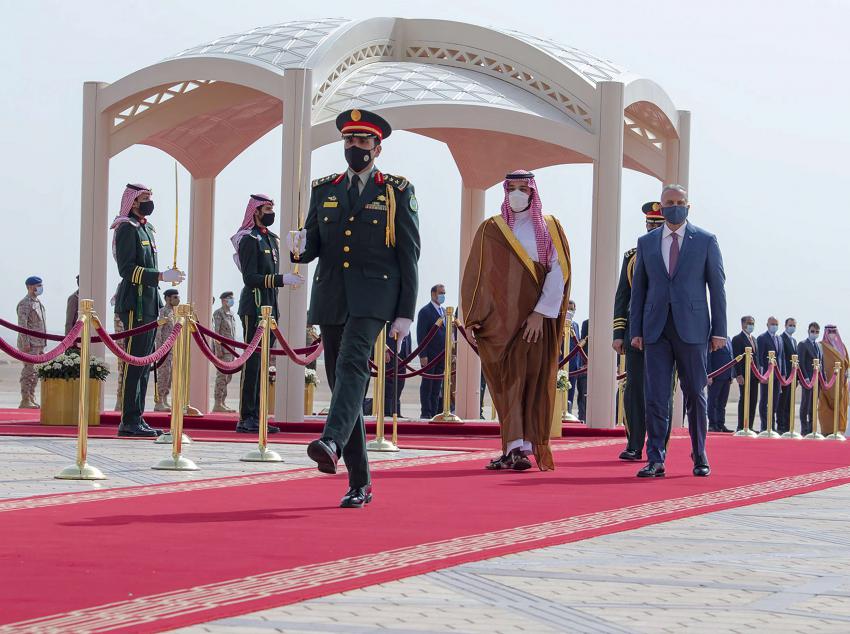 الكاظمي يصل إلى السعودية في أول زيارة رسمية