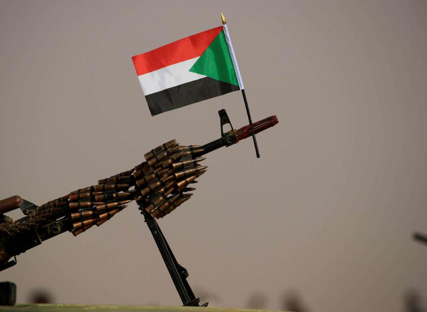 الجيش يتولى السلطة على المستوى السيادي