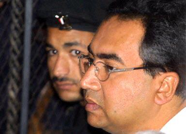السجن 15 سنة لمصري اعيدت محاكمته بتهمة التجسس | MEO