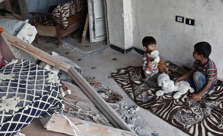 أطفال من الغوطة الشرقية في منزل بعفرين