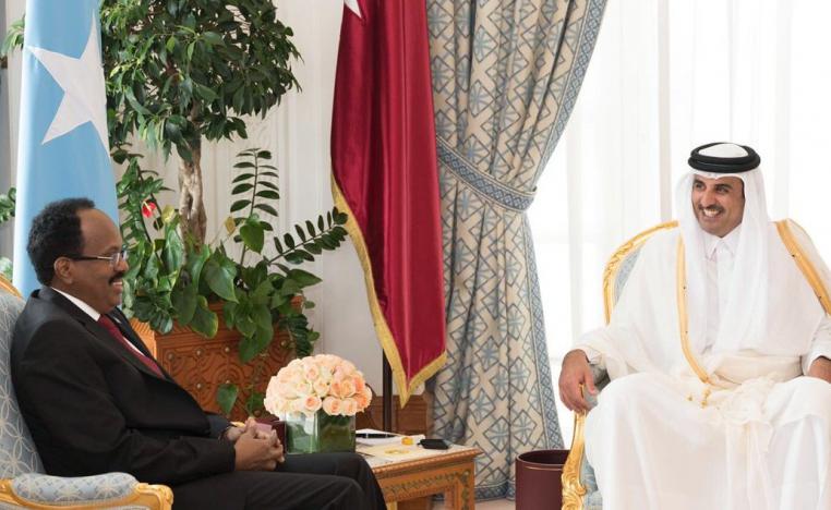 أمير قطر الشيخ تميم بن حمد آل ثاني والرئيس الصومالي عبدالله  فرماجو
