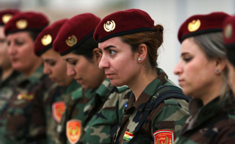 مجندات كرديات في دهوك في شمال العراق