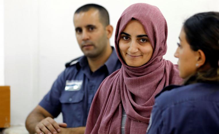 السائحة التركية إبرو أوزكان تمثل أمام محكمة عسكرية