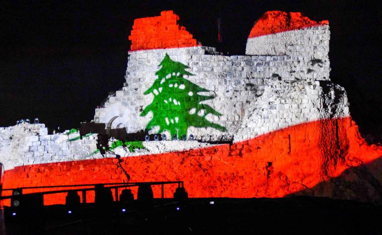 استعراض ضوئي في لبنان