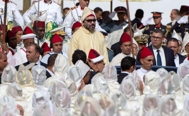 العاهل المغربي في حفل البيعة في تطوان