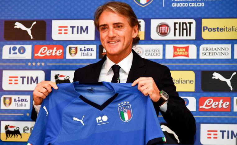 مدرب المنتخب الإيطالي روبرتو مانشيني 