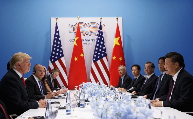 واشنطن تتمسك بالحوار التجاري وتستمر في الضغط برسوم جمركية قاسية