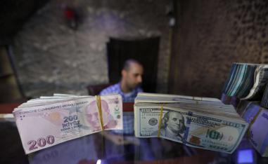 الليرة التركية مقابل الدولار