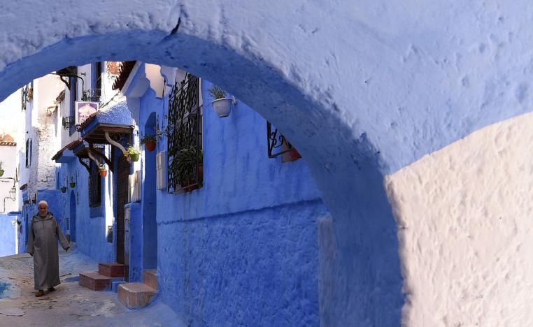 أزرق شفشاون المغرب يبهر سياح العالم