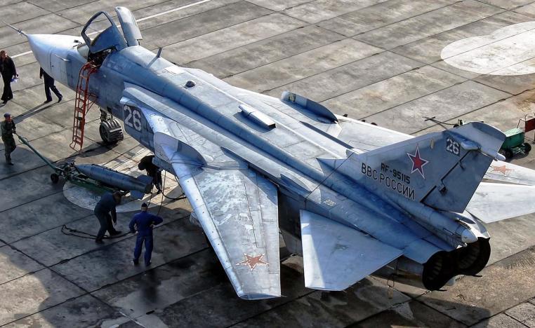 الطيران الروسي نفذّ آلاف الغارات في قصف  بعضه "عشوائي"