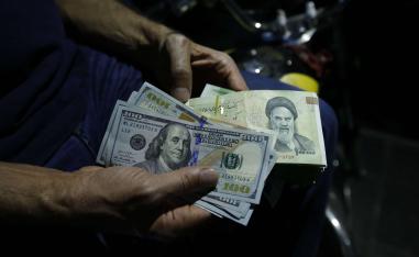 طهران تبحث عن مسارات بديلة