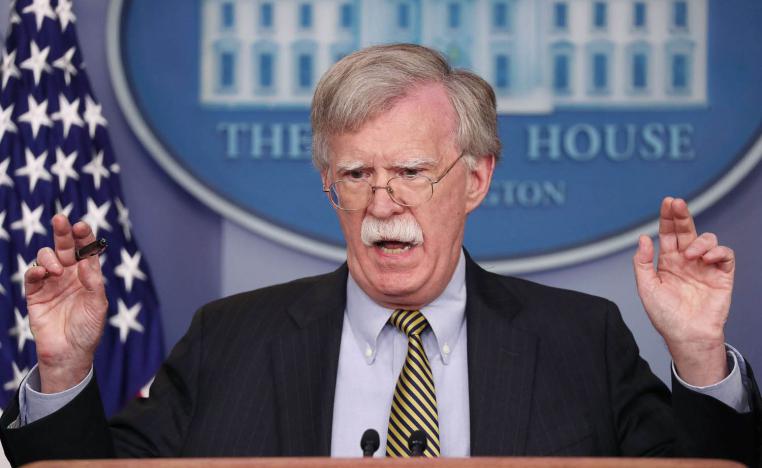 بولتون يتحدث إلى الصحفيين