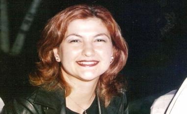 قصائد مكتوبة بإحكام شديد