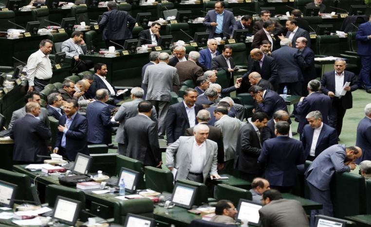 انضمام طهران لمجموعة العمل المالي الدولية فجّر خلافات حادة داخل البرلمان