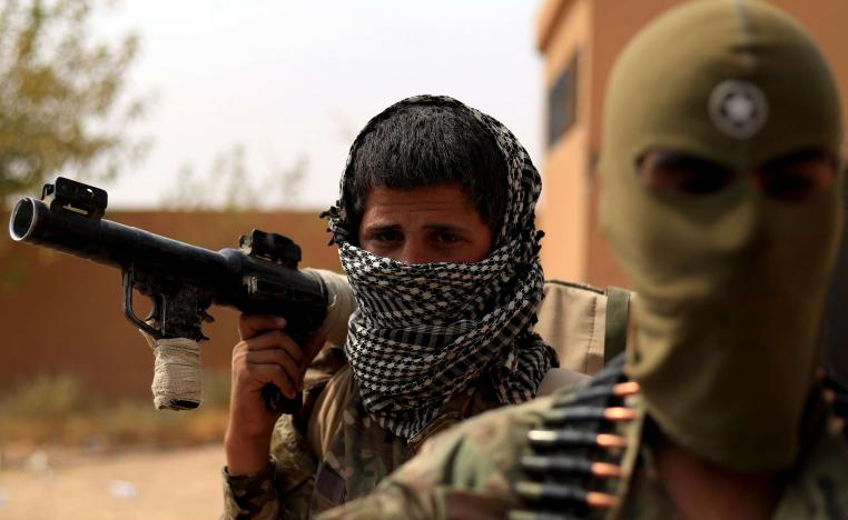 قوات سوريا الديمقراطية في موقع الدفاع