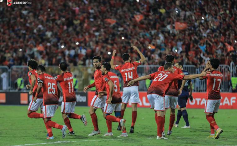 لاعبو الاهلي يحتفون بفوزهم على الترجي