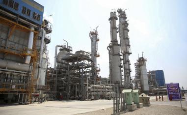 Part of Pardis petrochemical complex facilities in Assalouyeh on the northern coast of the Persian Gulf, Iran