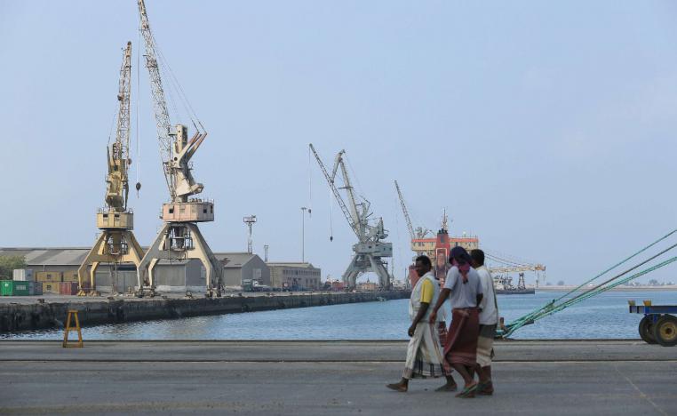 People ride motorbikes near the al-Shaab (People's) Park in the Red Sea city of Hodeidah, Yemen December 19, 2018. 